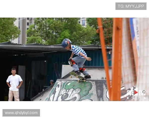 重庆滑板队在全国滑板耐力排行榜中荣获第十名的佳绩引发关注